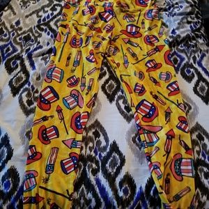 8 pairs of TC Lularoe Leggings ($15 EACH)